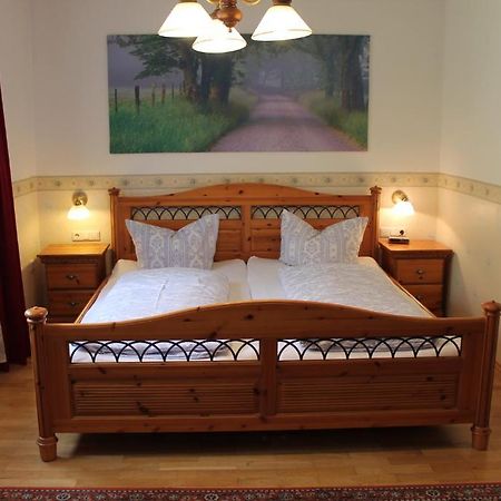 רוטנבורג אוב דר טאובר Kreuzerhof Hotel Garni חדר תמונה
