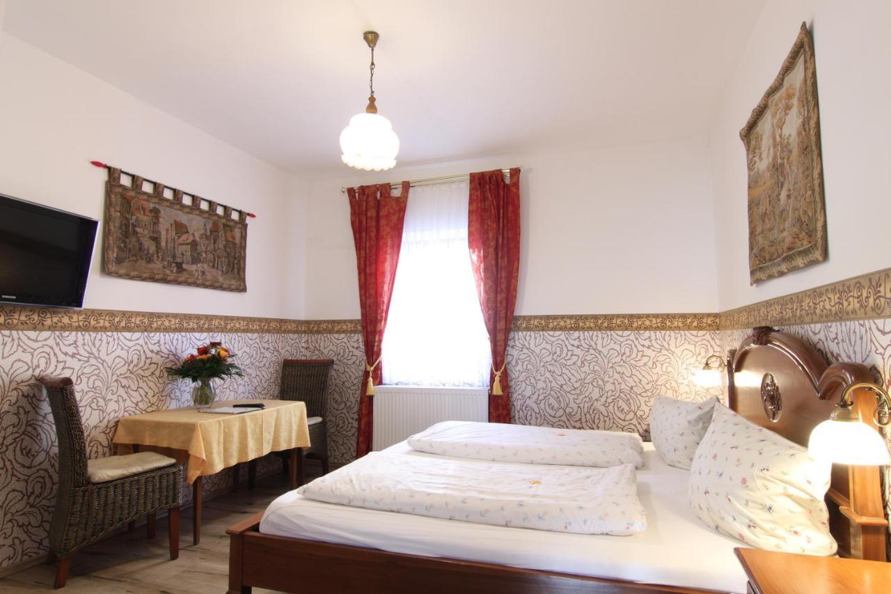 רוטנבורג אוב דר טאובר Kreuzerhof Hotel Garni מראה חיצוני תמונה
