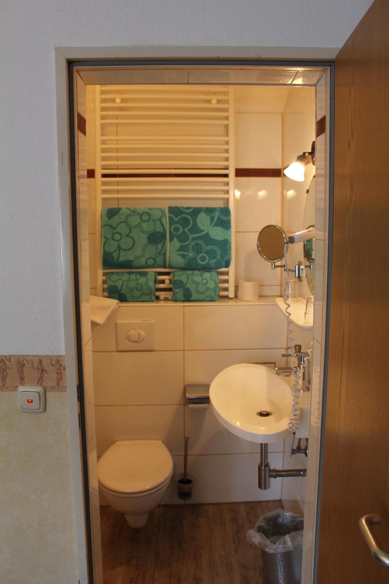 רוטנבורג אוב דר טאובר Kreuzerhof Hotel Garni מראה חיצוני תמונה
