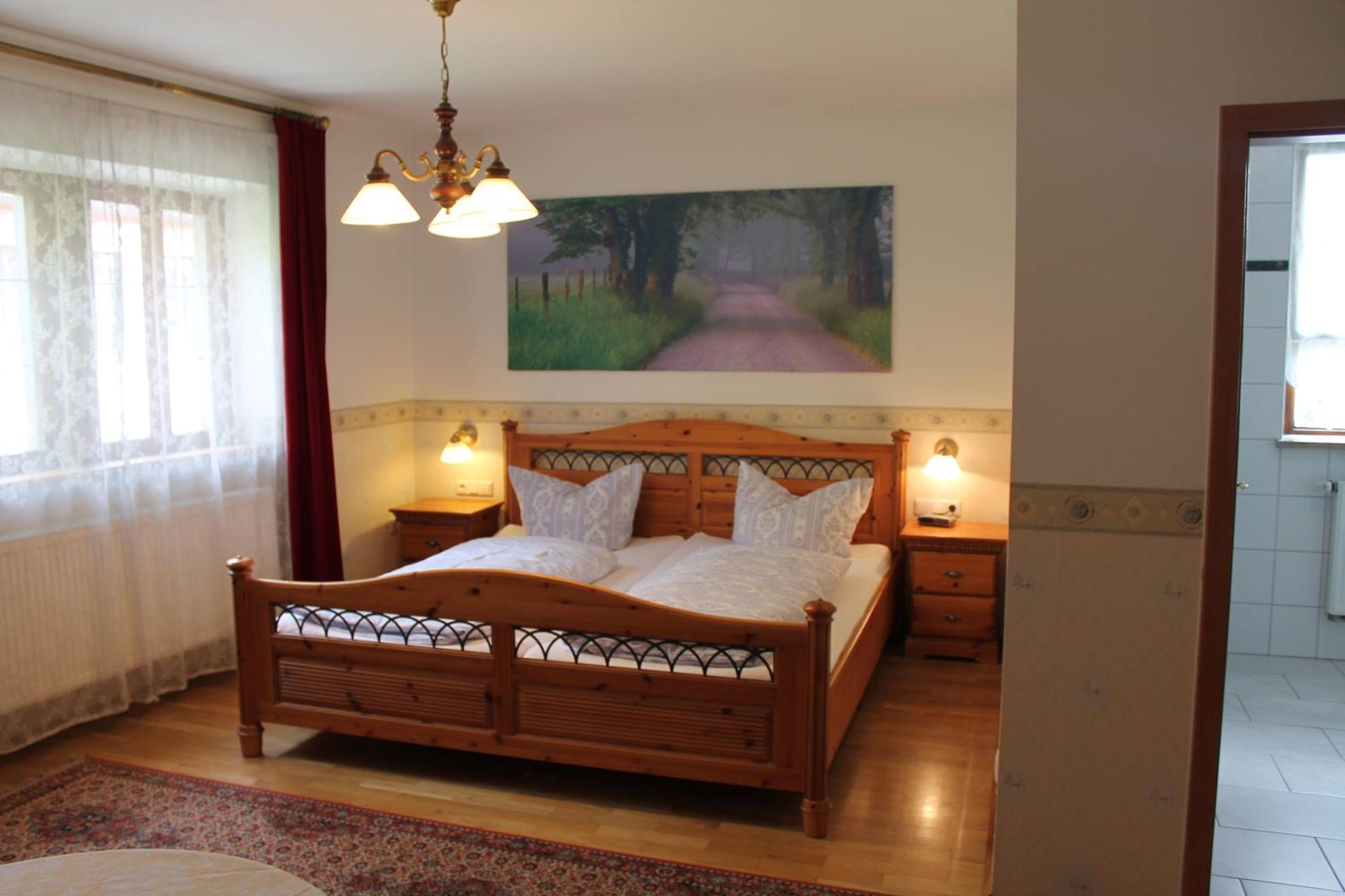 רוטנבורג אוב דר טאובר Kreuzerhof Hotel Garni מראה חיצוני תמונה
