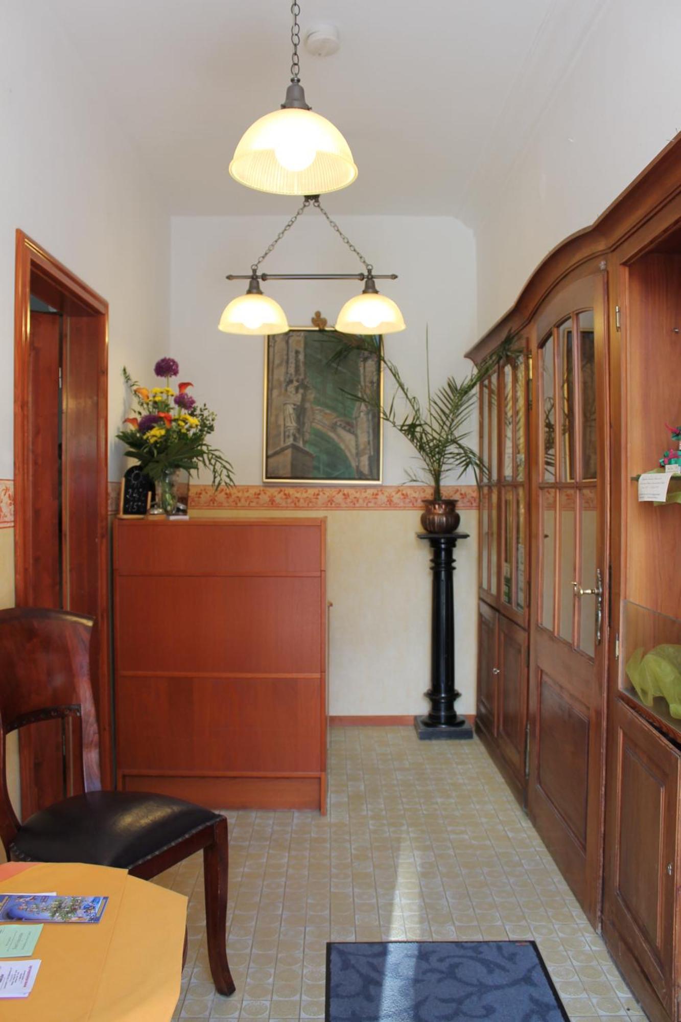 רוטנבורג אוב דר טאובר Kreuzerhof Hotel Garni מראה חיצוני תמונה