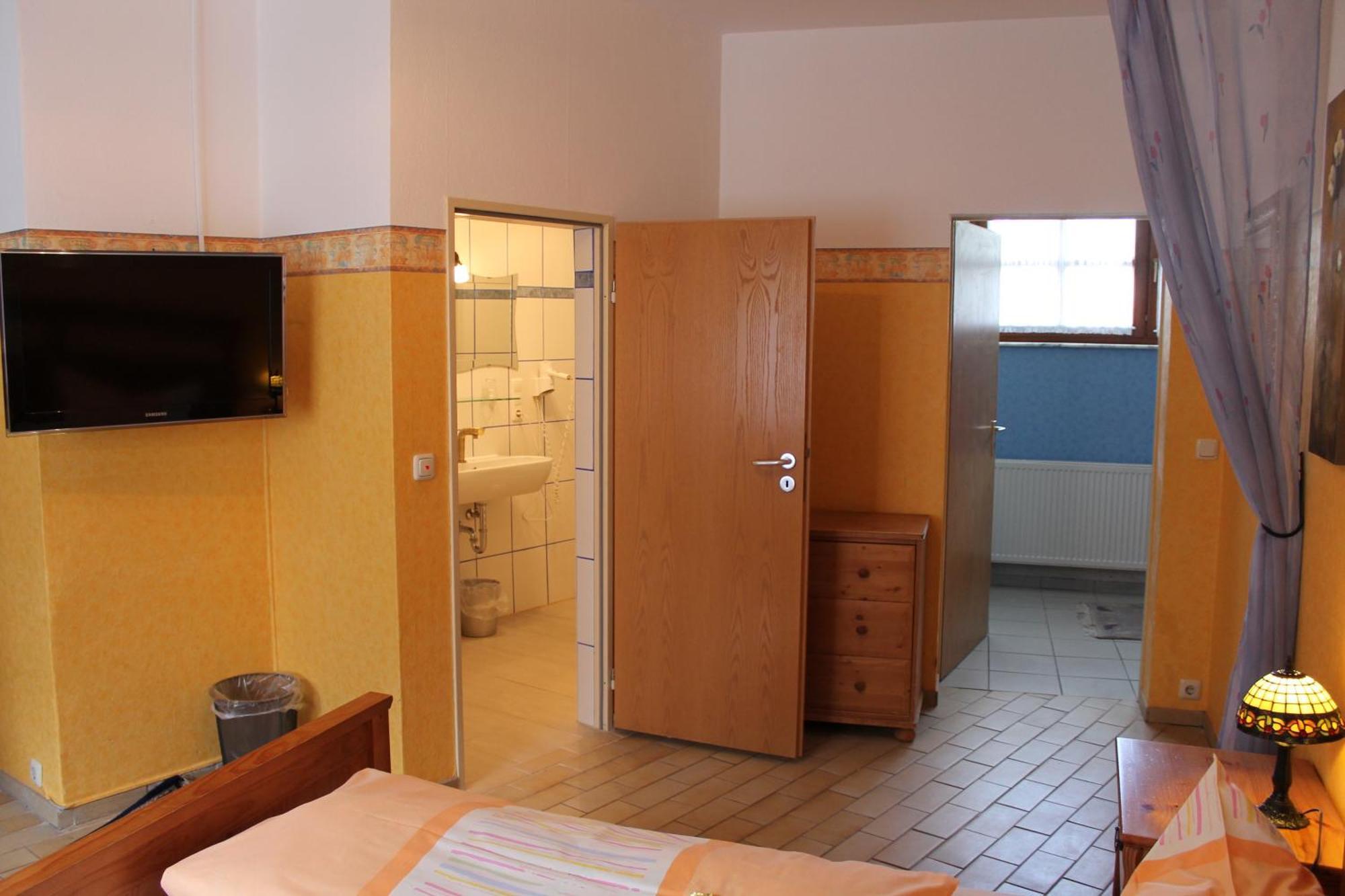 רוטנבורג אוב דר טאובר Kreuzerhof Hotel Garni מראה חיצוני תמונה
