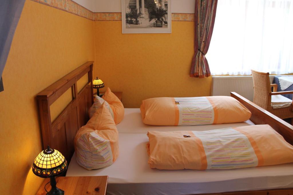 רוטנבורג אוב דר טאובר Kreuzerhof Hotel Garni חדר תמונה